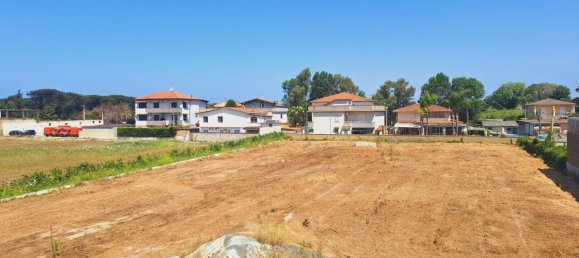 Villa de 6 habitaciónes en Giugliano in Campania, Italy No. 261129 3