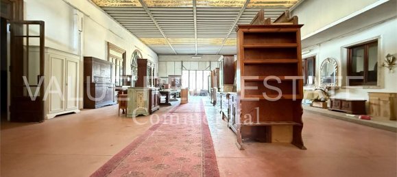 4500m² Warehouse in Milan, Italy No. 246798 9