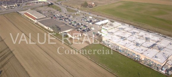 4500m² Warehouse in Milan, Italy No. 246798 3