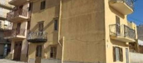 3 bedrooms Apartment in Godrano, Italy No. 374712 9