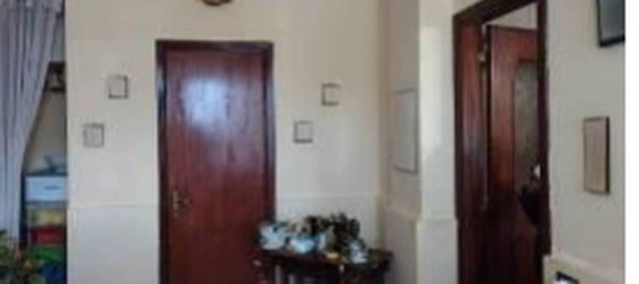 3 bedrooms Apartment in Godrano, Italy No. 374712 5