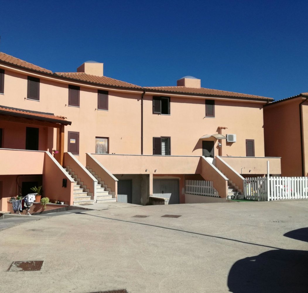 4 rooms House in Sessa Aurunca, Italy No. 254575