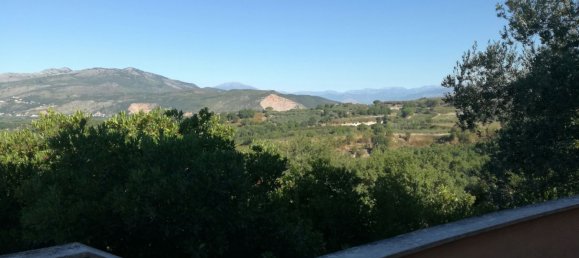 4 rooms House in Sessa Aurunca, Italy No. 254575 6