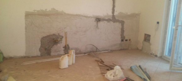 4 rooms House in Sessa Aurunca, Italy No. 254575 8