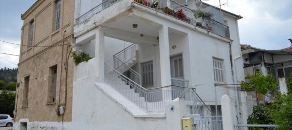370m² Property in Xylokastro, Greece No. 6258 3
