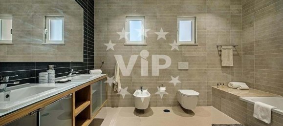 6 Schlafzimmer Villa in Albufeira, Portugal, Nr. 136902 13