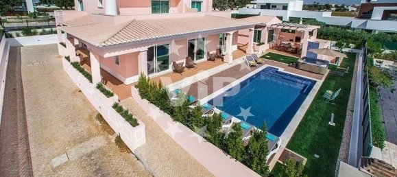 6 Schlafzimmer Villa in Albufeira, Portugal, Nr. 136902 32