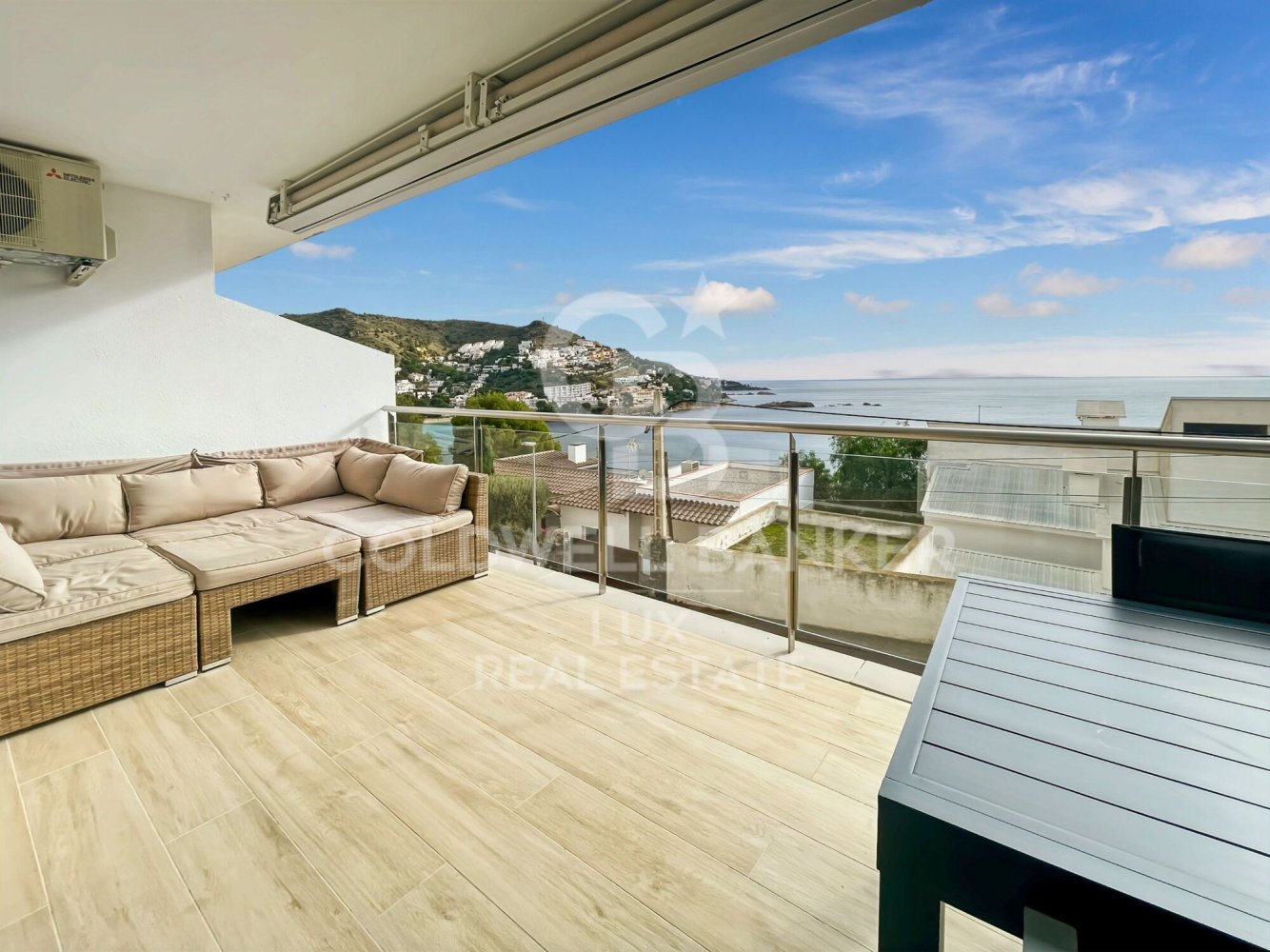 Apartamento de 2 dormitorios en Roses, Spain No. 84445