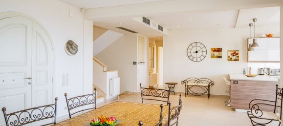 5 bedrooms Villa in Corfu, Greece No. 9019 3