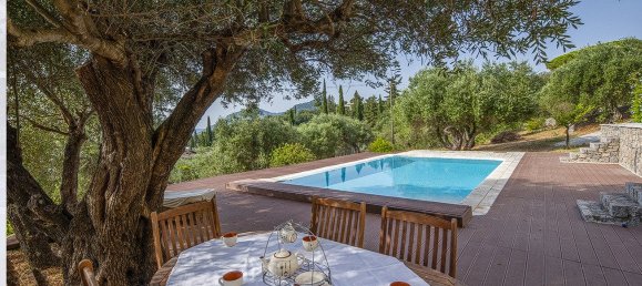 5 bedrooms Villa in Corfu, Greece No. 9019 13