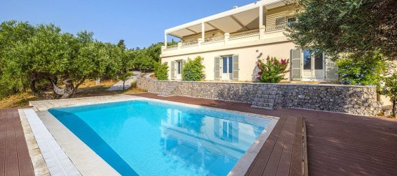 5 bedrooms Villa in Corfu, Greece No. 9019 12