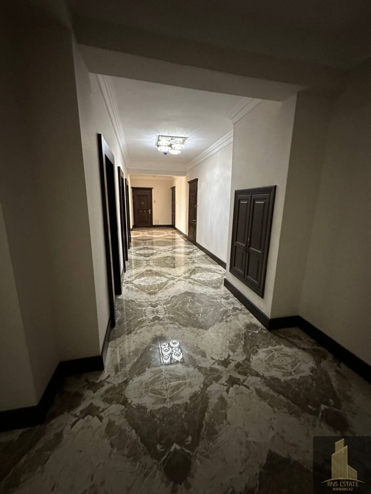 Квартира с 3 спальнями в Насиминский район, Азербайджан № 2161