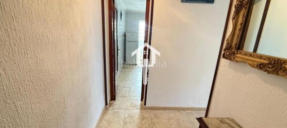 Apartamento de 3 dormitorios en Alicante, Spain No. 144942 4