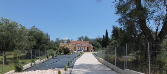 150m² Commercial property in Corfu, Greece No. 5623 2