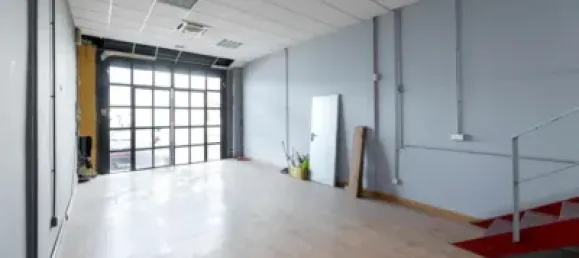 174m² Commercial property in Peligros, Spain No. 107842 8