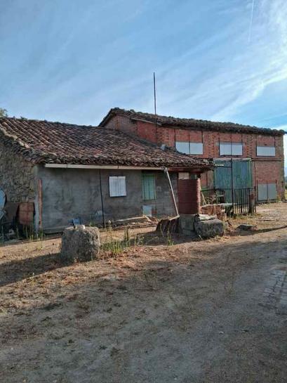 11000m² Land in Caceres, Spain No. 193570