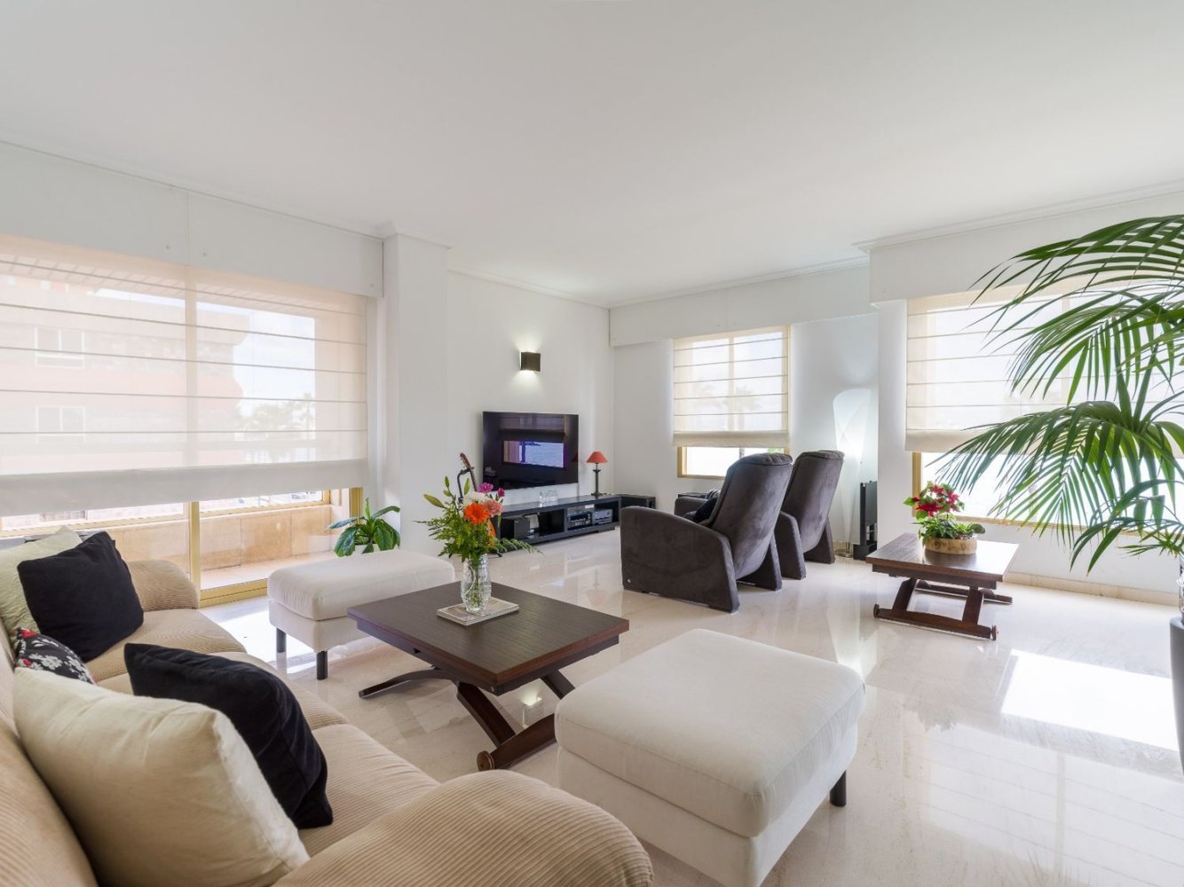 Квартира с 4 спальнями в Лас-Пальмас-де-Гран-Канария, Испания № 186974