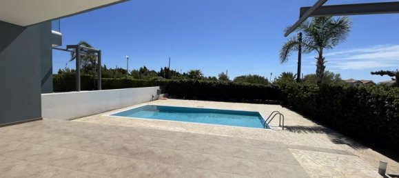3 dormitorios apartamento en venta en Pervolia, Larnaka, Cyprus № 113868 8