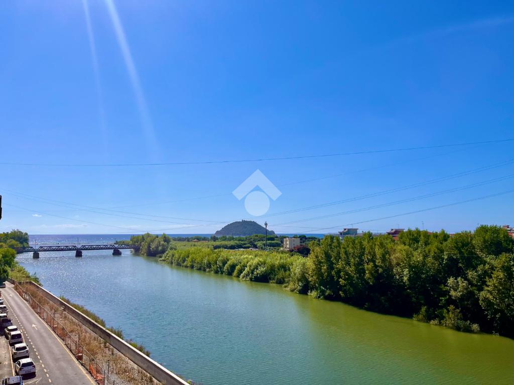 4 bedrooms Apartment in Albenga, Italy No. 381044