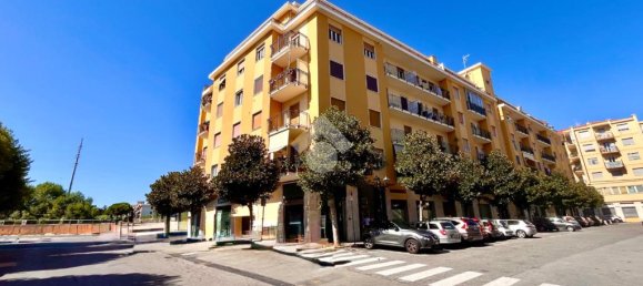 4 bedrooms Apartment in Albenga, Italy No. 381044 3