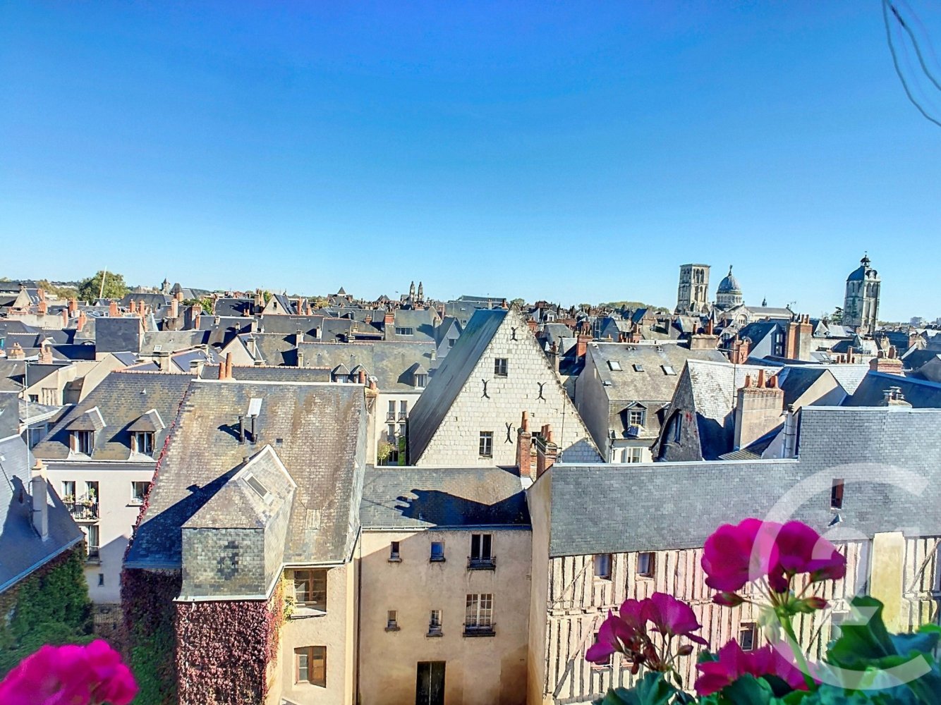 4 chambres Duplex à Tours, France No. 211978