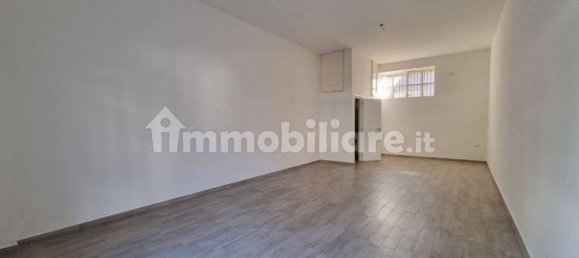 Imóvel comercial de 1 divisão em Bellizzi, Italy N.º 214056 3