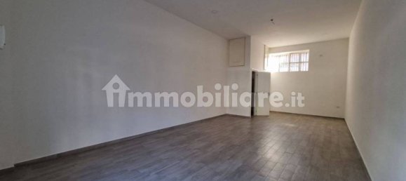 Imóvel comercial de 1 divisão em Bellizzi, Italy N.º 214056 4