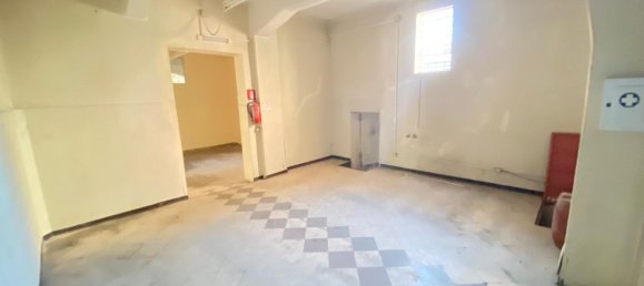 110m² Commercial property in Messina, Italy No. 150271 5