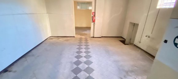 110m² Commercial property in Messina, Italy No. 150271 4