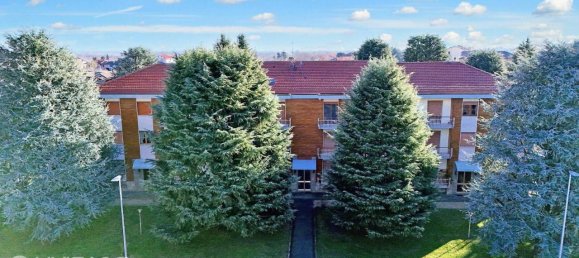 3 rooms Apartment in Bricherasio, Italy No. 29726 33