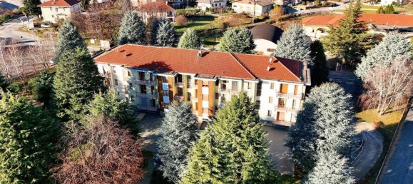 3 rooms Apartment in Bricherasio, Italy No. 29726 31