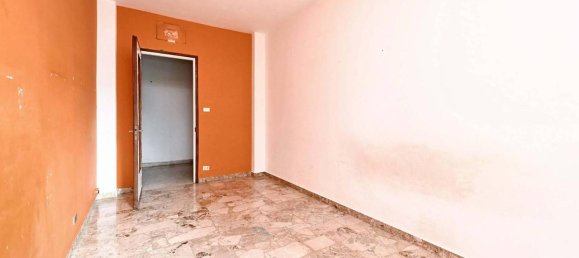 3 rooms Apartment in Bricherasio, Italy No. 29726 6