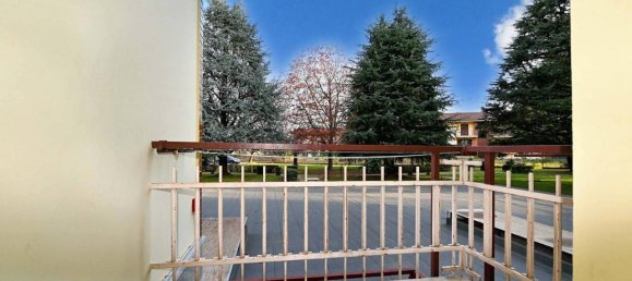 3 rooms Apartment in Bricherasio, Italy No. 29726 18