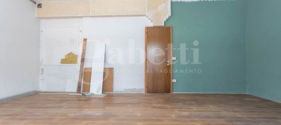 2غرفة عقار تجاري في Pordenone, Italy رقم 351384 10