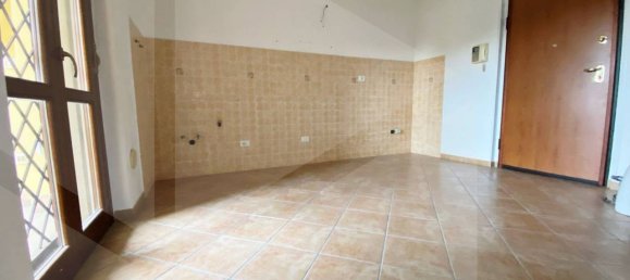 3 rooms Apartment in Rome, Italy No. 28374 9