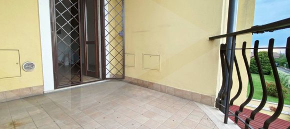 3 rooms Apartment in Rome, Italy No. 28374 23