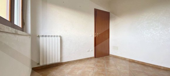 3 rooms Apartment in Rome, Italy No. 28374 11
