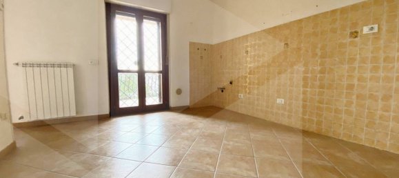 3 rooms Apartment in Rome, Italy No. 28374 20