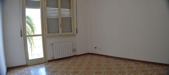 2 rooms Apartment in Sanremo, Italy No. 233698 3