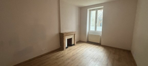 2 bedrooms Apartment in Saint-Etienne, France No. 355491 4