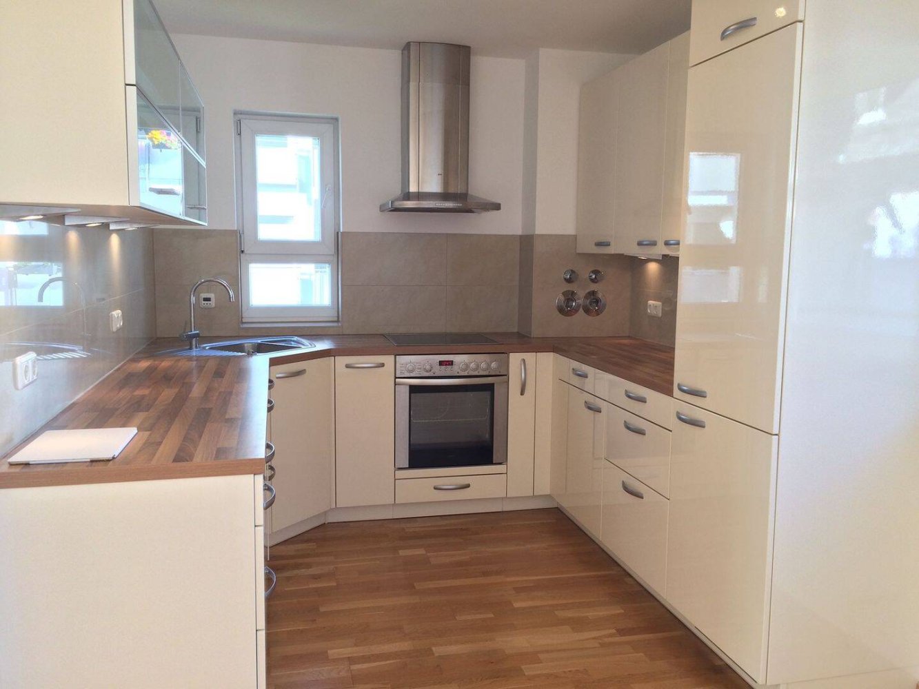 2 rooms Apartment in Frankfurt am Main, Germany No. 346069