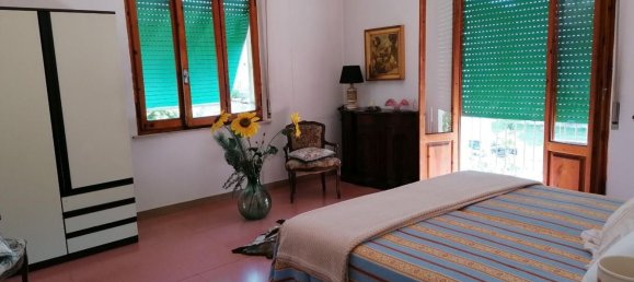 6 rooms Villa in Carrara, Italy No. 45683 14