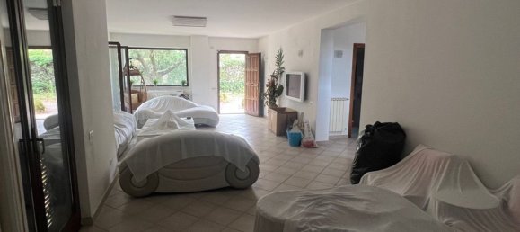 8-salle Villa à Guidonia Montecelio, Italy No. 186633 3