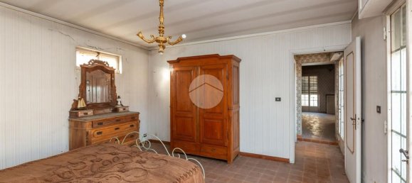 11 rooms House in Foglizzo, Italy No. 85241 25