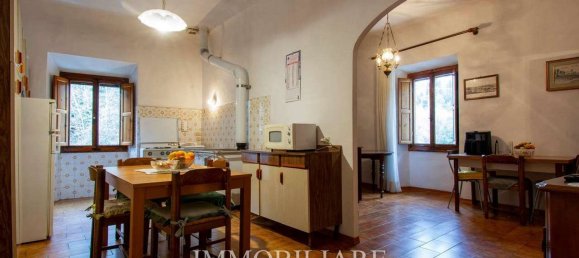 7 rooms Villa in Florence, Italy No. 192822 5