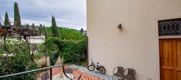 7 rooms Villa in Florence, Italy No. 192822 8