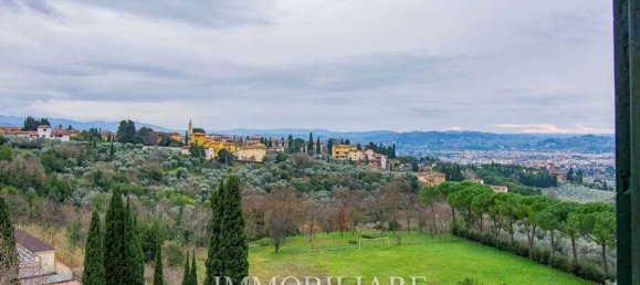 7 rooms Villa in Florence, Italy No. 192822 3