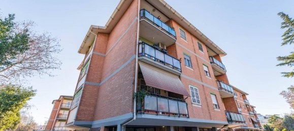 4-salle Appartement à Latina, Italy No. 62787 28