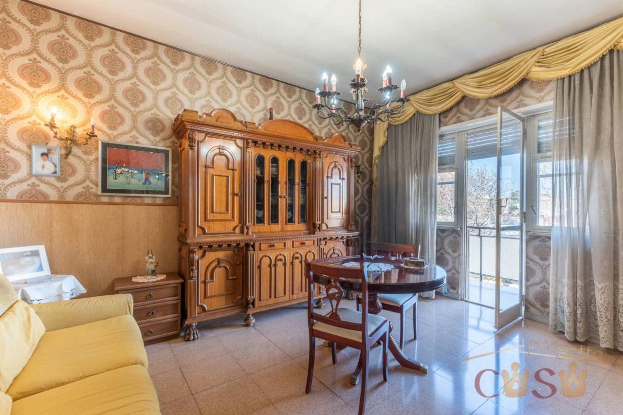 4-salle Appartement à Latina, Italy No. 62787