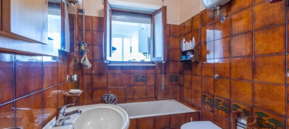 4-salle Appartement à Latina, Italy No. 62787 16